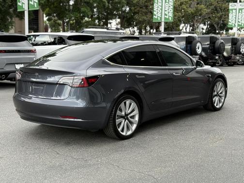 2018 Tesla Model 3 Mid Range