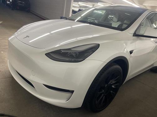 2025 Tesla Model Y Long Range Dual Motor All-Wheel Drive