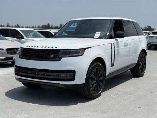 2025 Land Rover Range Rover P550e SE