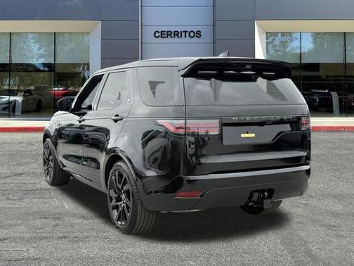 2025 Land Rover Discovery P360 Dynamic SE
