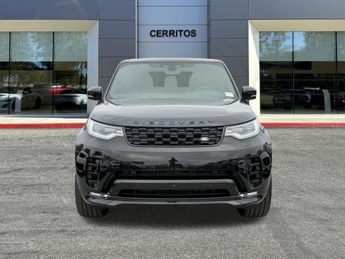 2025 Land Rover Discovery P360 Dynamic SE