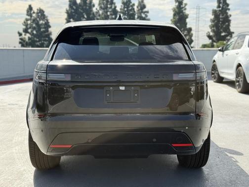 2026 Land Rover Range Rover Velar P400 Dynamic SE