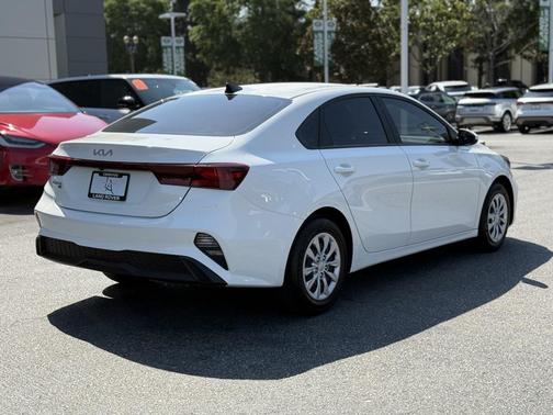2023 Kia Forte LX