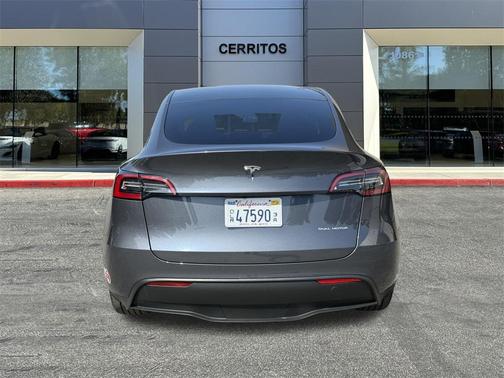 2023 Tesla Model Y Long Range Dual Motor All-Wheel Drive