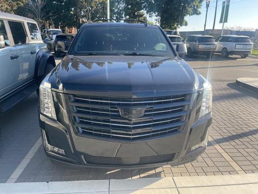 2020 Cadillac Escalade Platinum