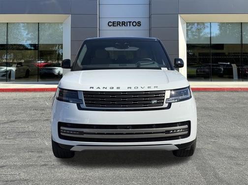 2025 Land Rover Range Rover P530 SE 7 Seat