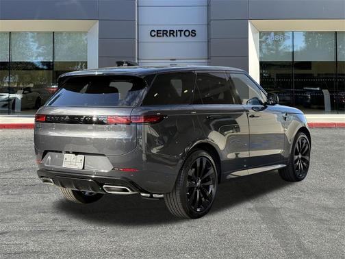 2025 Land Rover Range Rover Sport SE