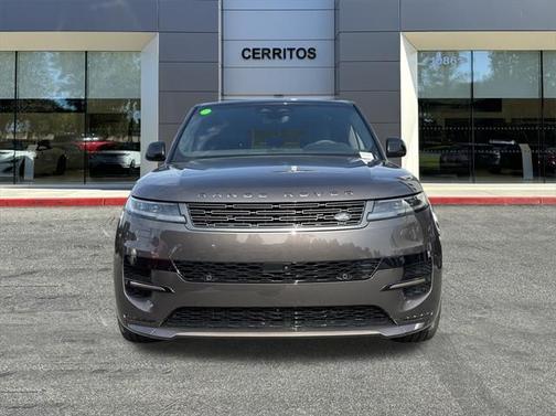 2025 Land Rover Range Rover Sport SE