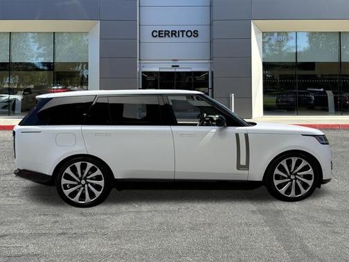 2025 Land Rover Range Rover P530 Autobiography