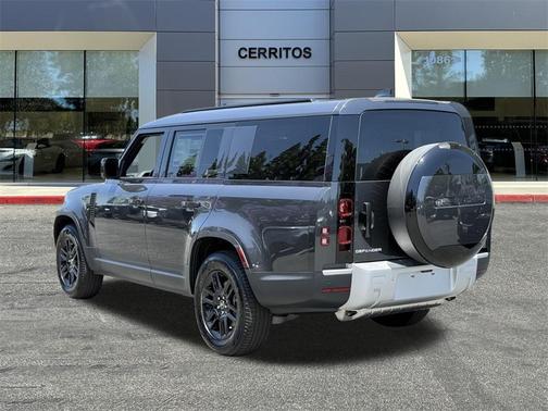 2025 Land Rover Defender 130 P400 S