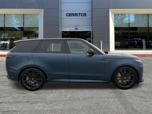 2025 Land Rover Range Rover Sport P635 SV Edition Two