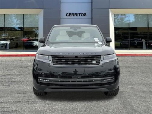2025 Land Rover Range Rover P530 SE 7 Seat