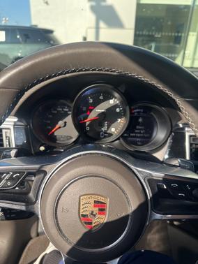 2017 Porsche Macan Base