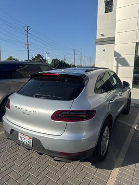 2017 Porsche Macan Base