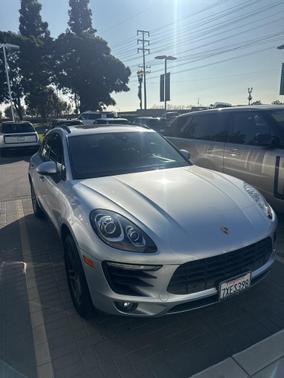 2017 Porsche Macan Base