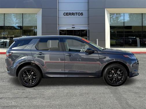 2025 Land Rover Discovery Sport S