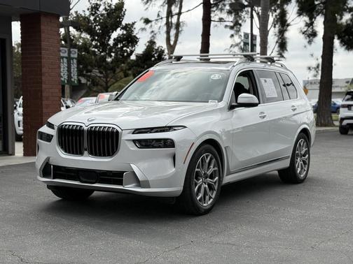 2023 BMW X7 xDrive40i