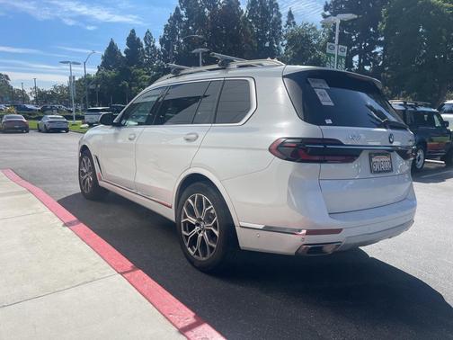 2023 BMW X7 xDrive40i