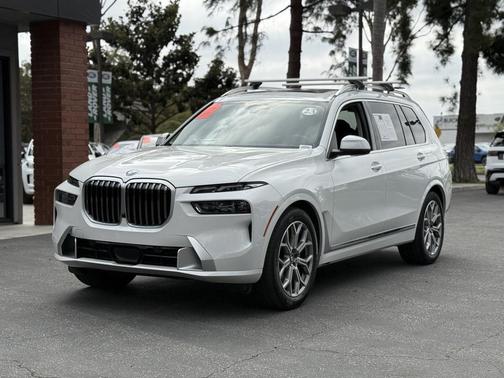 2023 BMW X7 xDrive40i