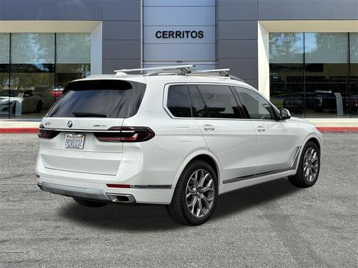 2023 BMW X7 xDrive40i