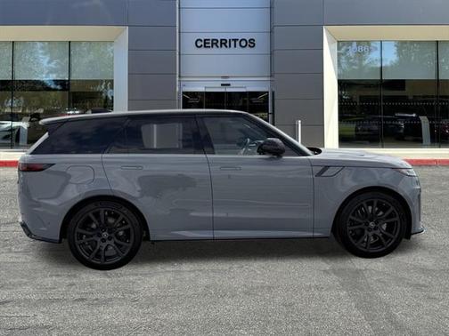 2025 Land Rover Range Rover Sport P635 SV Edition Two
