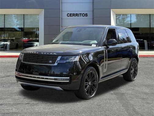 2025 Land Rover Range Rover P530 SE