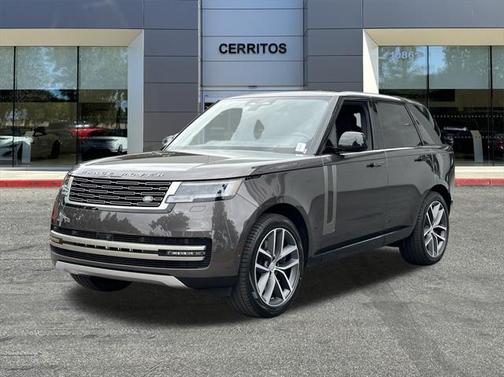 2025 Land Rover Range Rover P530 SE