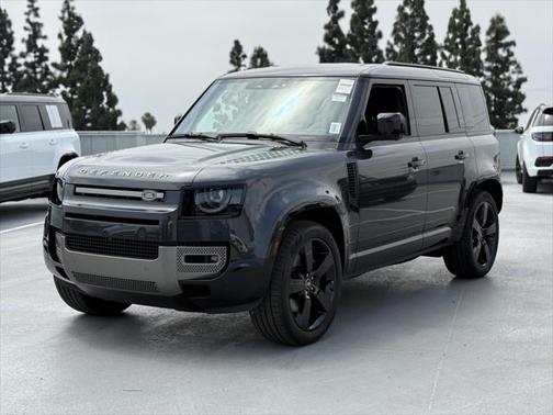 2025 Land Rover Defender 110 P400 X-Dynamic SE