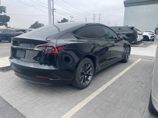 2018 Tesla Model 3 Mid Range