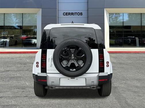 2025 Land Rover Defender 110 P400 S