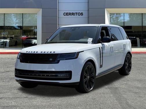 2025 Land Rover Range Rover P400 SE 7 Seat