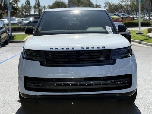 2025 Land Rover Range Rover P400 SE 7 Seat