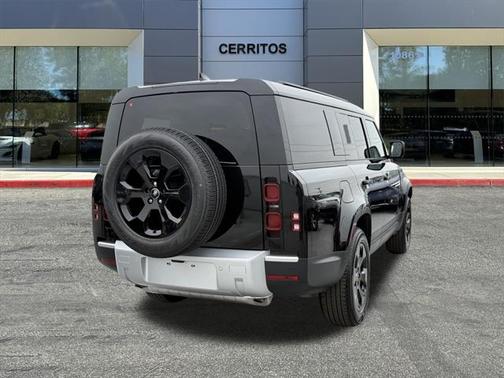 2025 Land Rover Defender 130 P300 S