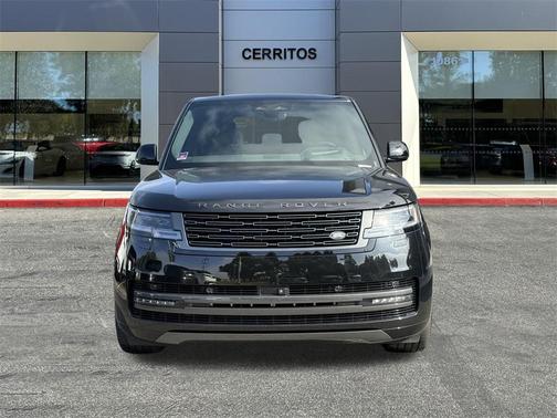 2024 Land Rover Range Rover P530 SE