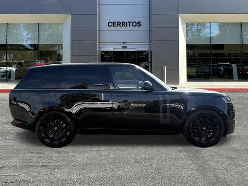 2024 Land Rover Range Rover P530 SE