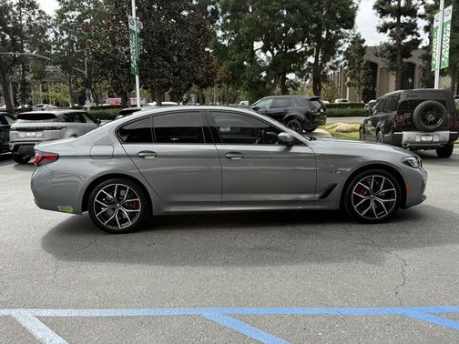 2023 BMW 530e Base