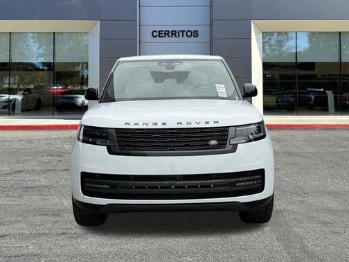 2025 Land Rover Range Rover P530 SE 7 Seat