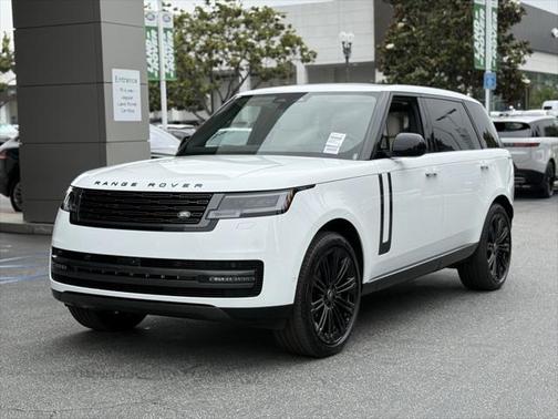 2025 Land Rover Range Rover P530 SE 7 Seat