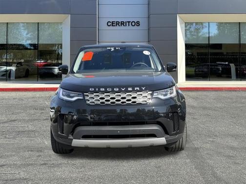 2024 Land Rover Discovery P300 S