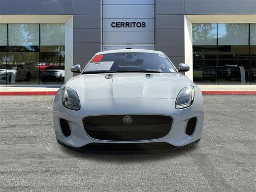 2019 Jaguar F-TYPE P300
