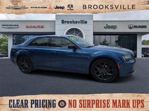 2021 Chrysler 300 Touring