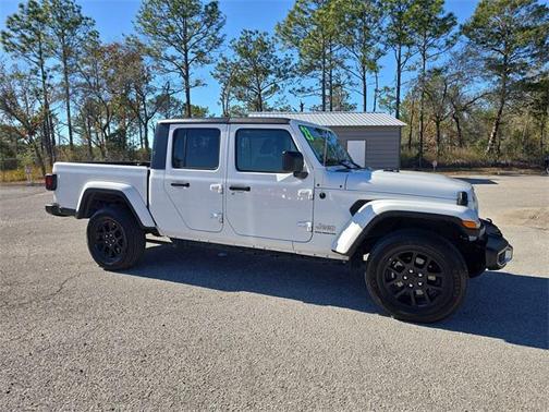 2023 Jeep Gladiator Overland