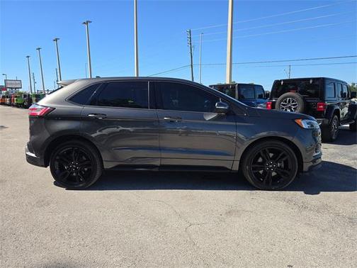 2019 Ford Edge ST