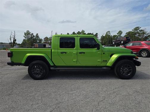 2025 Jeep Gladiator Sport S