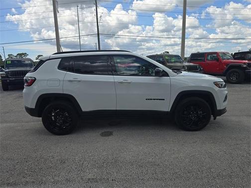 2025 Jeep Compass Latitude