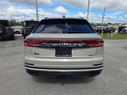 2022 Audi Q8 55 Prestige