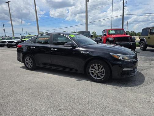 2020 Kia Optima LX