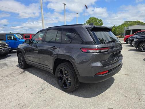 2025 Jeep Grand Cherokee Limited X