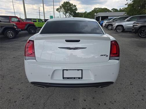 2023 Chrysler 300 S