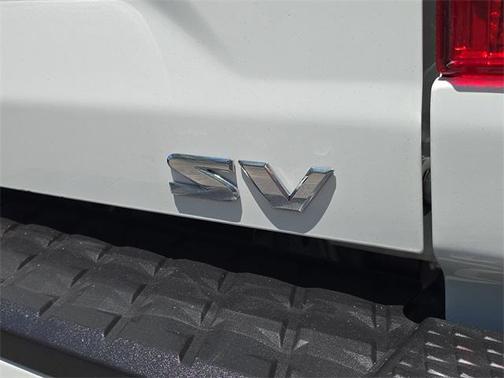2020 Nissan Titan SV